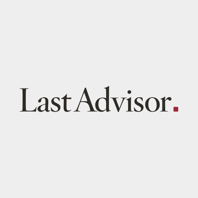 Portfolio tile with LastAdvisor logo